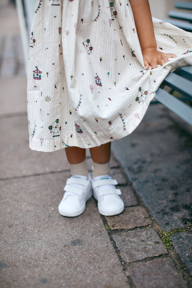 Printed dress with ruffle sleeves - Cream Tivoli print